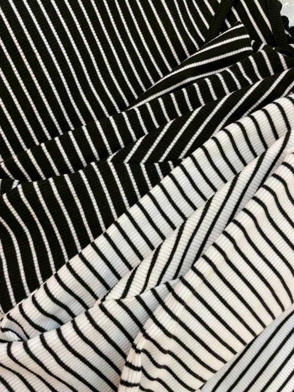 韓 細坑條捲捲邊長袖上衣 8色 size