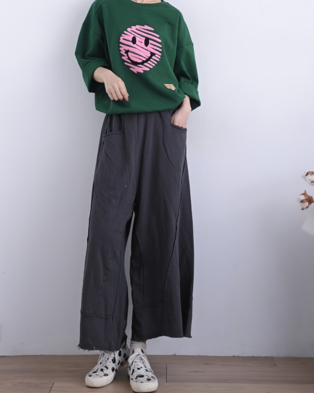 韓 線條微笑上衣 2色 size