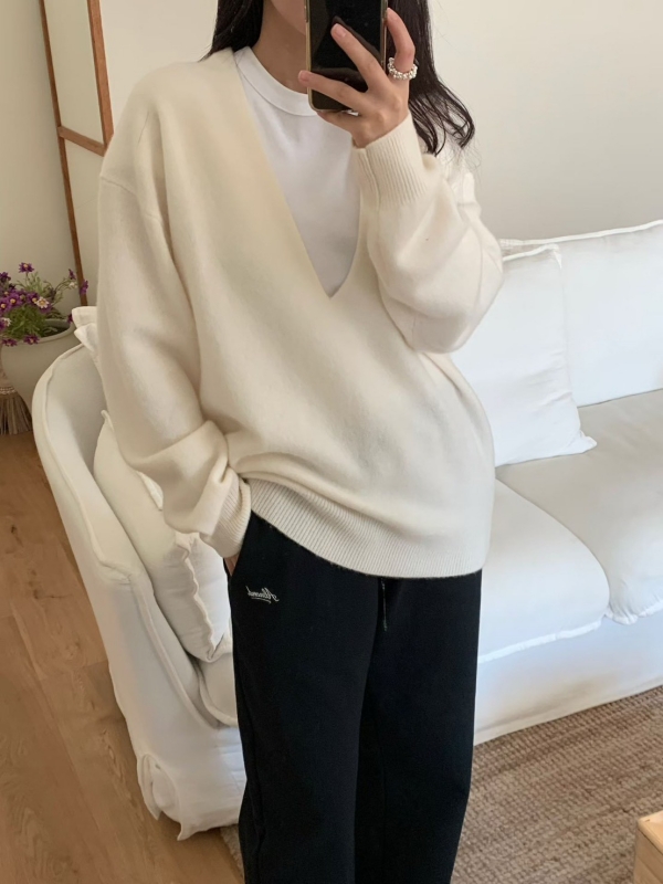 韓 大V素色上衣  3色