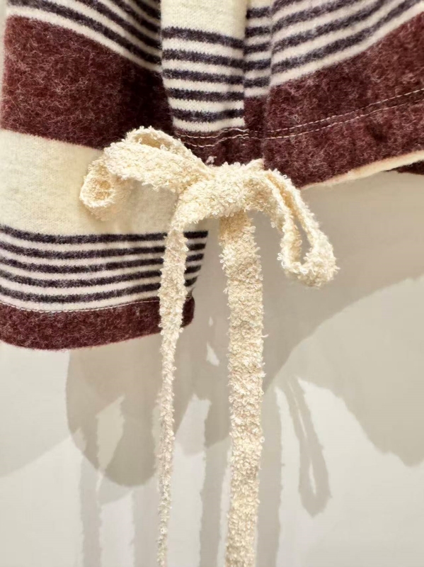 韓 下綁帶條文上衣 2色 size