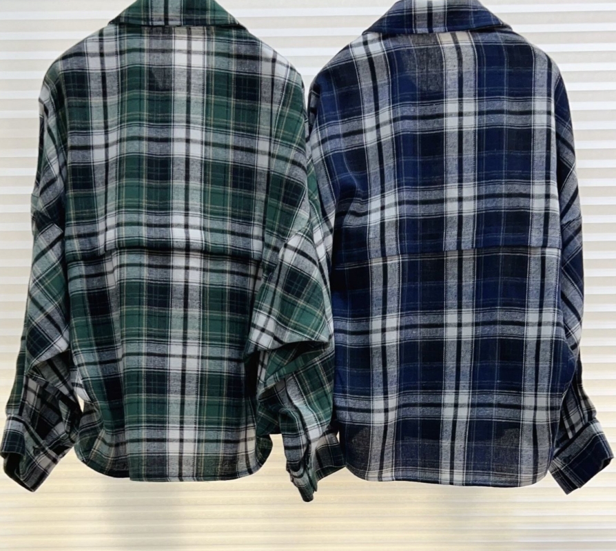 韓 白線格文襯衫 2色 size