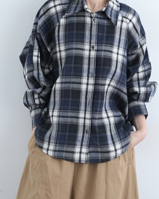 韓 白線格文襯衫 2色 size