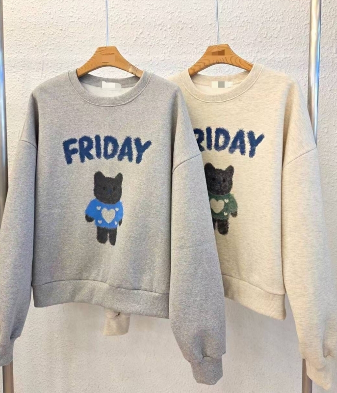 韓  愛心熊上衣 2色 size