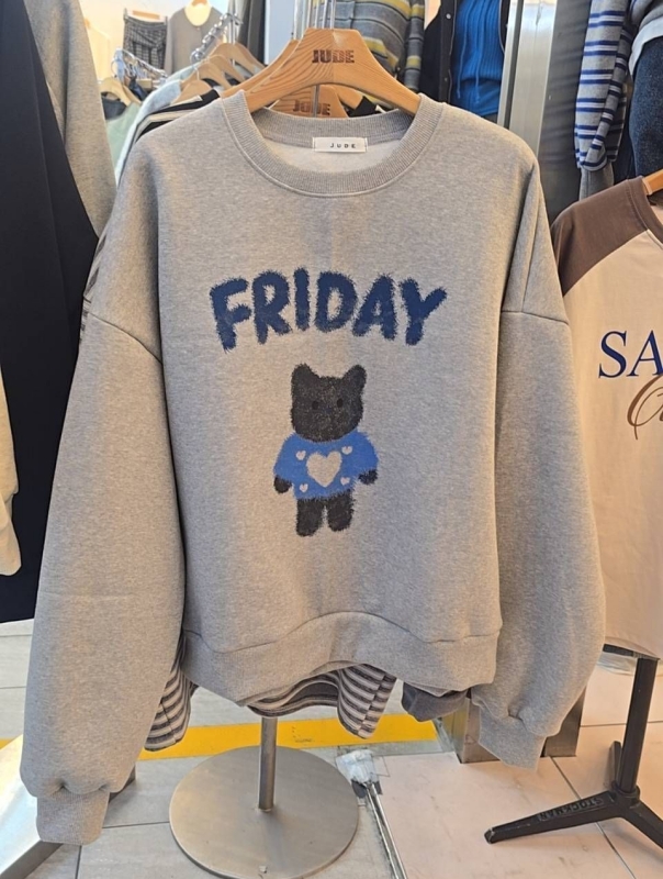 韓  愛心熊上衣 2色 size