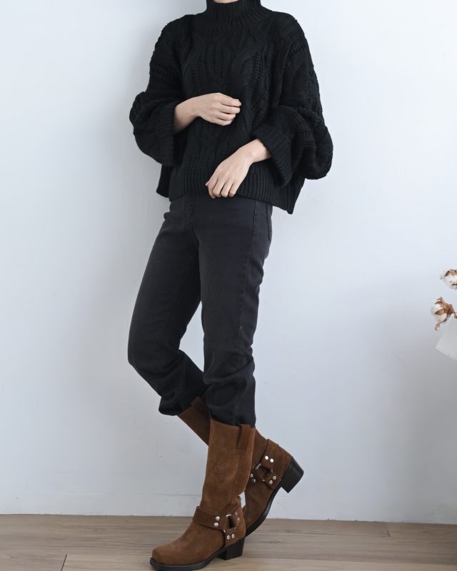 韓 小高領寬袖毛衣 2色 size