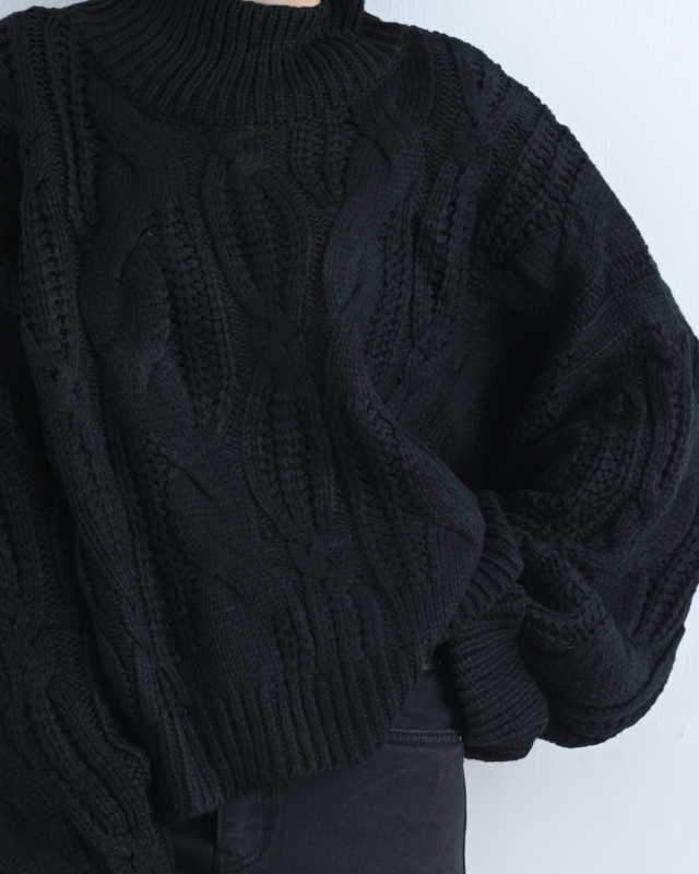 韓 小高領寬袖毛衣 2色 size