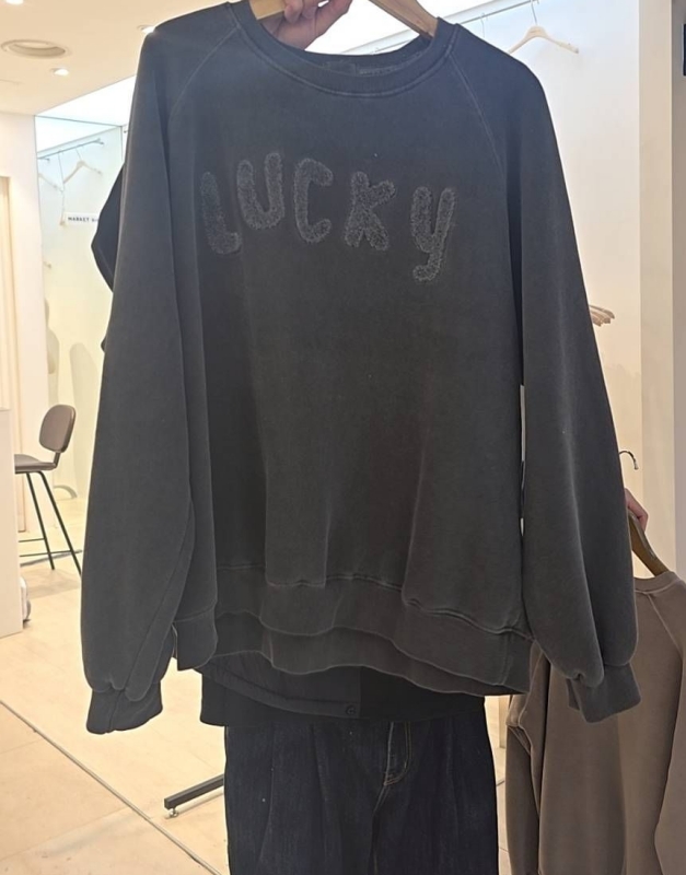 韓 舒服綿質英文字上衣 3色 size