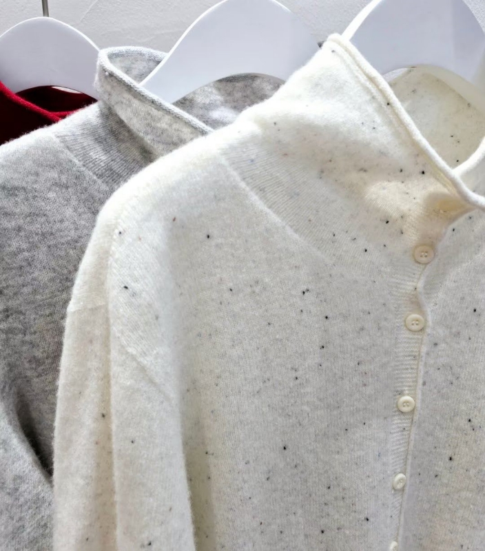 韓 細點小高領上衣 3色 size