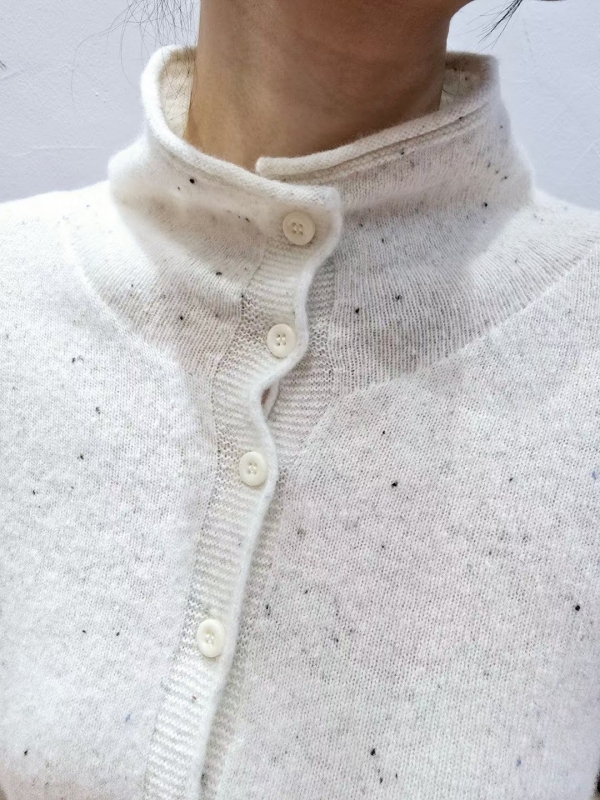 韓 細點小高領上衣 3色 size