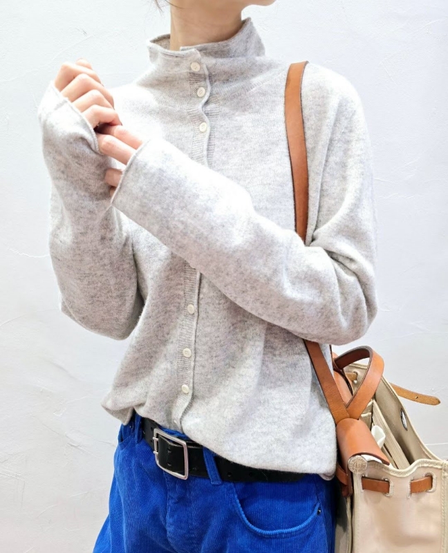 韓 細點小高領上衣 3色 size