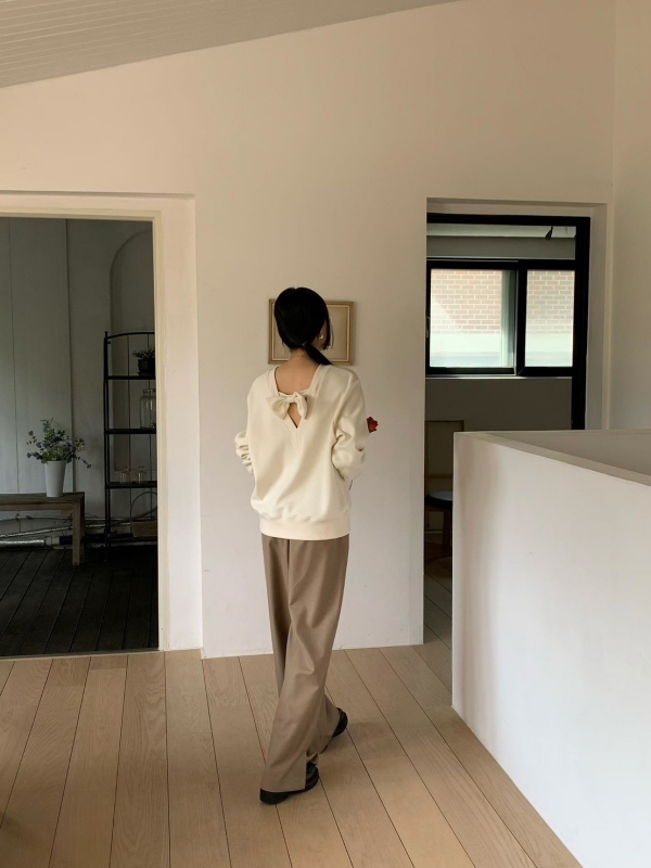 韓 背蝴蝶結上衣 2色