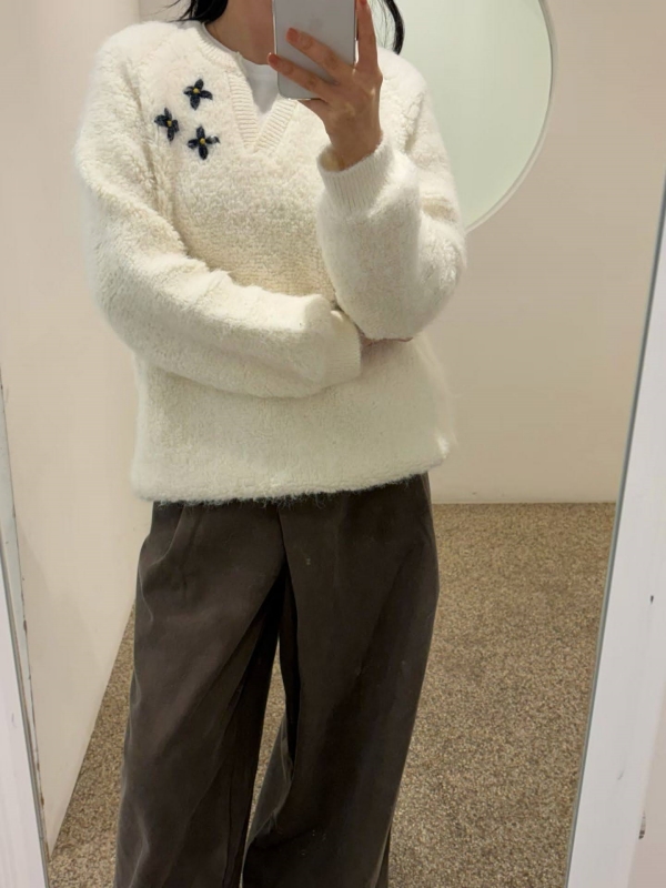 韓 三短小花V領上衣 2色