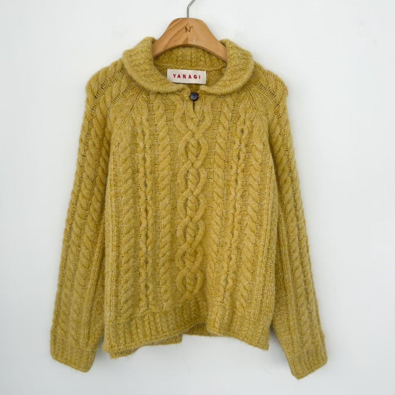 韓 有領捲捲麻花上衣 2色