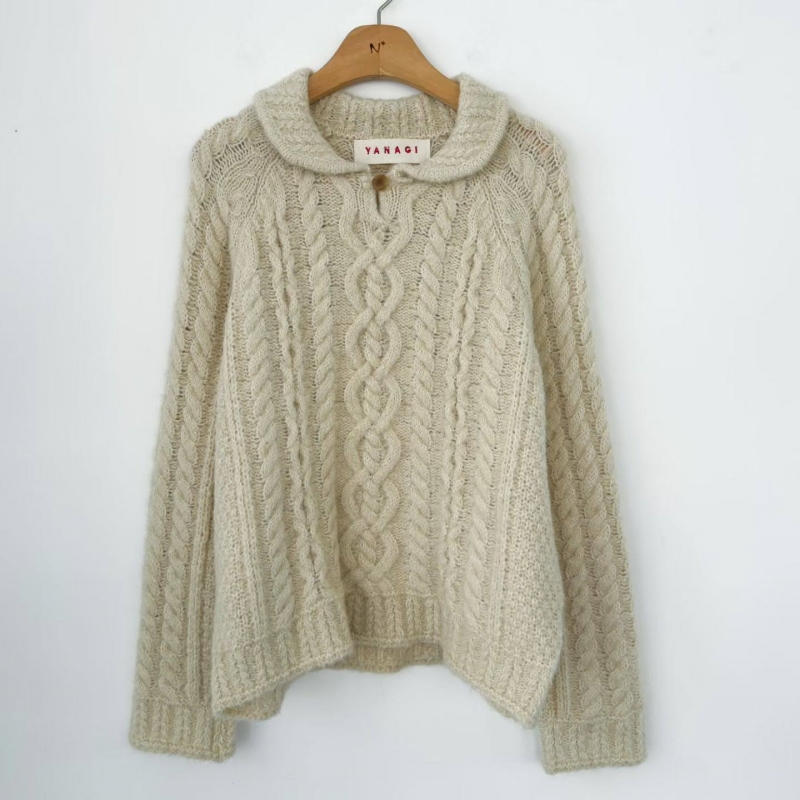 韓 有領捲捲麻花上衣 2色