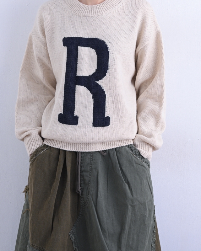 韓 大R英文字上衣 3色 size