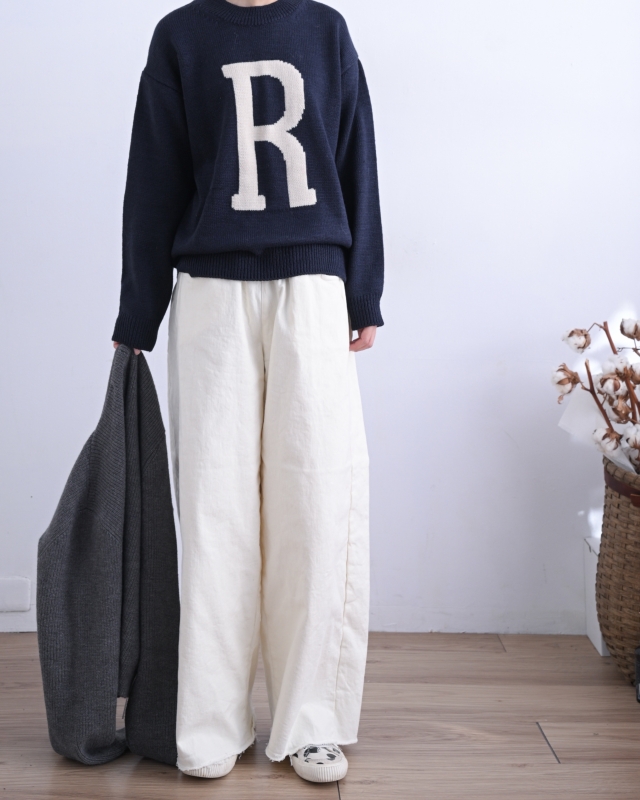 韓 大R英文字上衣 3色 size