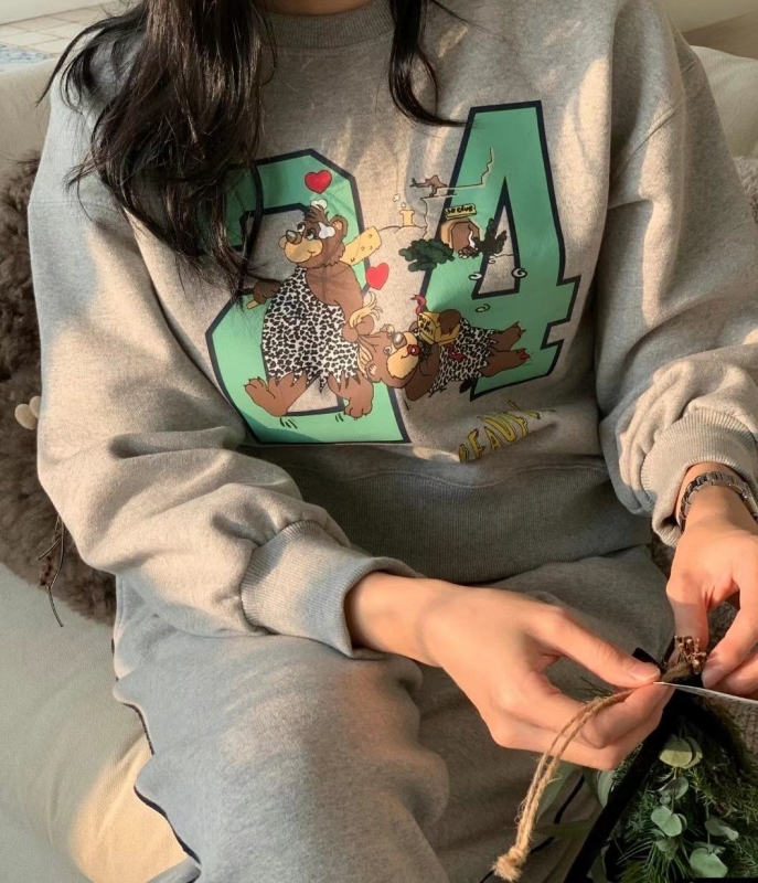 韓 24熊上衣 2色 size