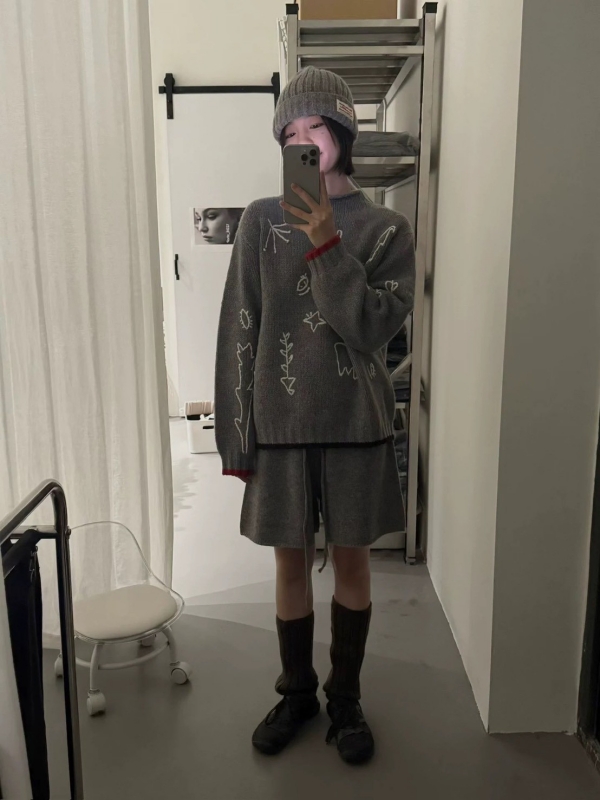 韓 線條圖案上衣 3色