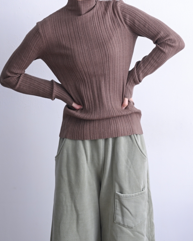 韓 人字紋小高領上衣 5色 size