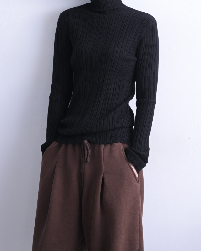 韓 人字紋小高領上衣 5色 size