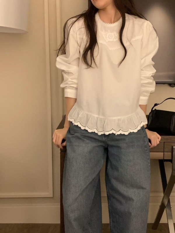 韓 衣襬波浪織花上衣 2色