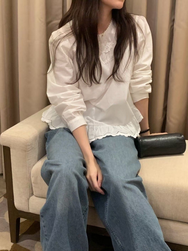 韓 衣襬波浪織花上衣 2色