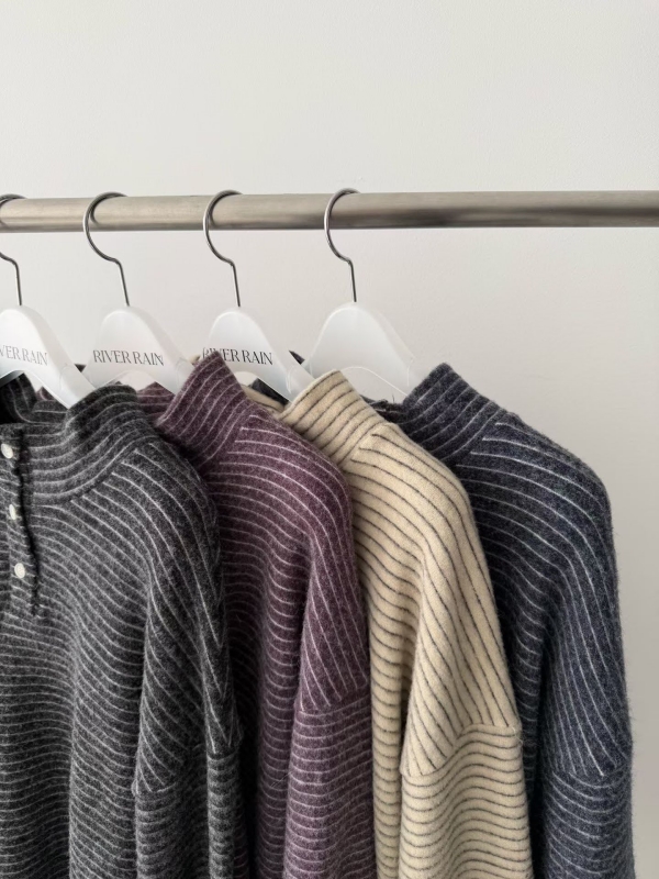 韓 三釦細條文上衣 4色