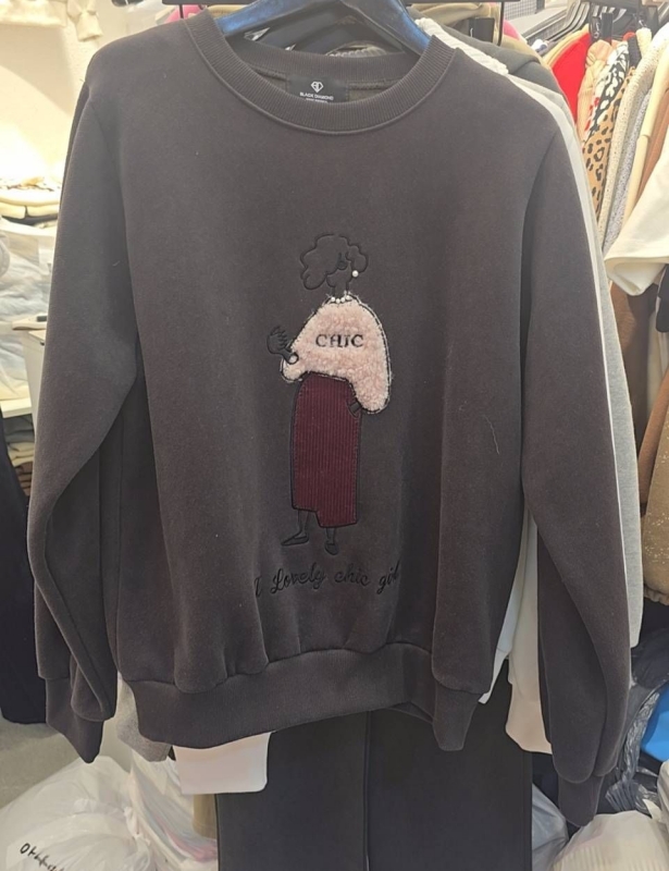 韓 戴珍珠女生上衣 3色 size