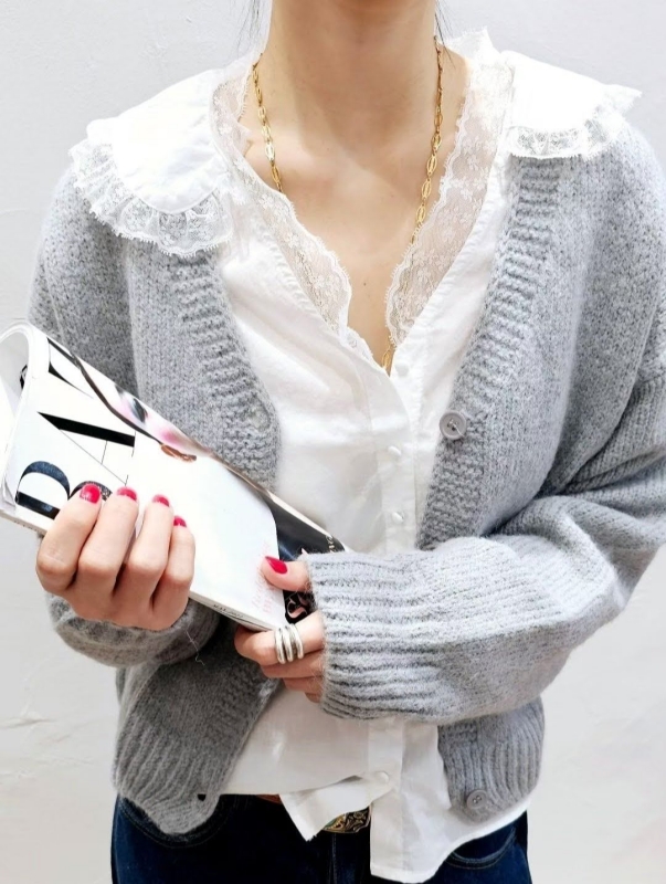 韓 織花領V上衣