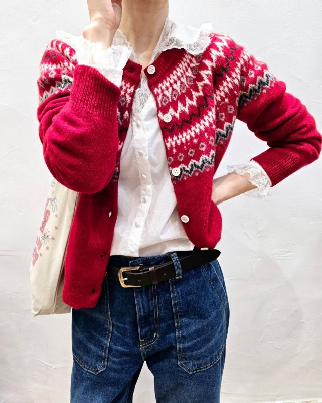 韓 織花領V上衣