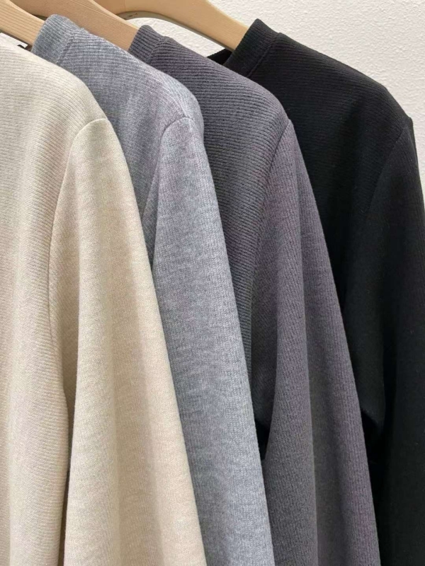 韓 前抓褶造型上衣 4色 size