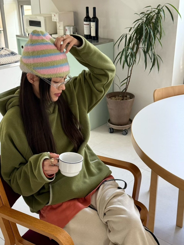 韓 滾邊配色連帽上衣 3色 size