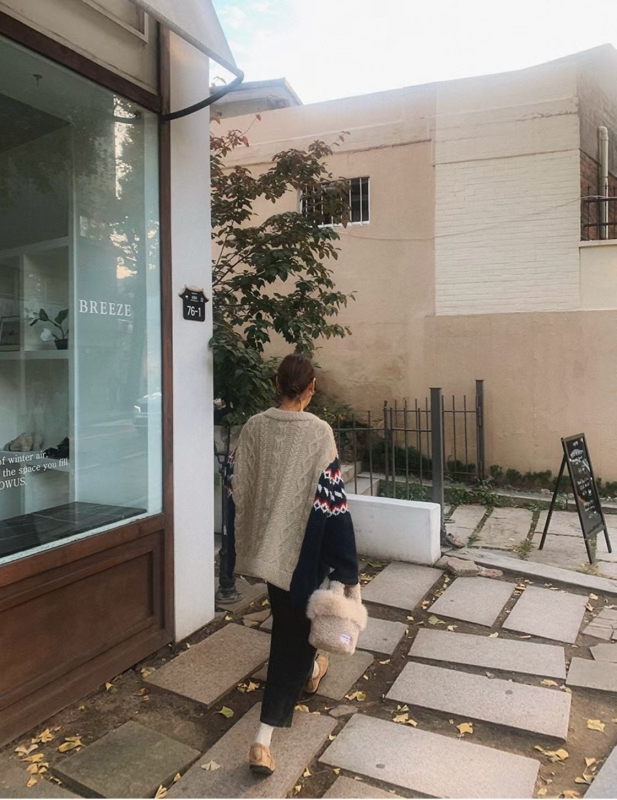 韓 麻花圖騰寬袖上衣 2色 size