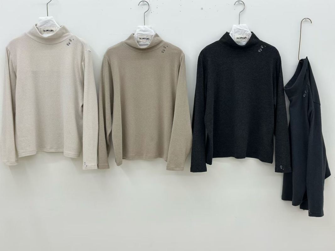 韓 迷你小花上衣 4色