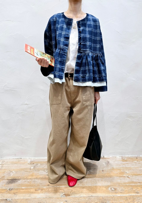 韓 接布格文蛋糕上衣 size