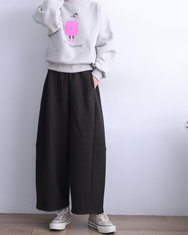 韓 穿大衣女孩上衣 2色 size