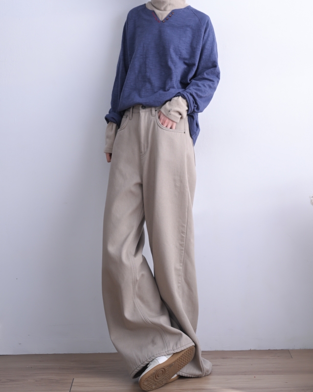 韓 小V小釦上衣 3色 size