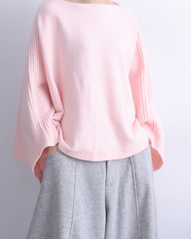 韓 斗篷式一字領上衣 3色 size