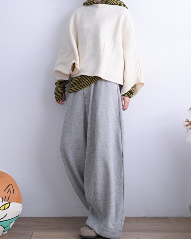 韓 斗篷式一字領上衣 3色 size