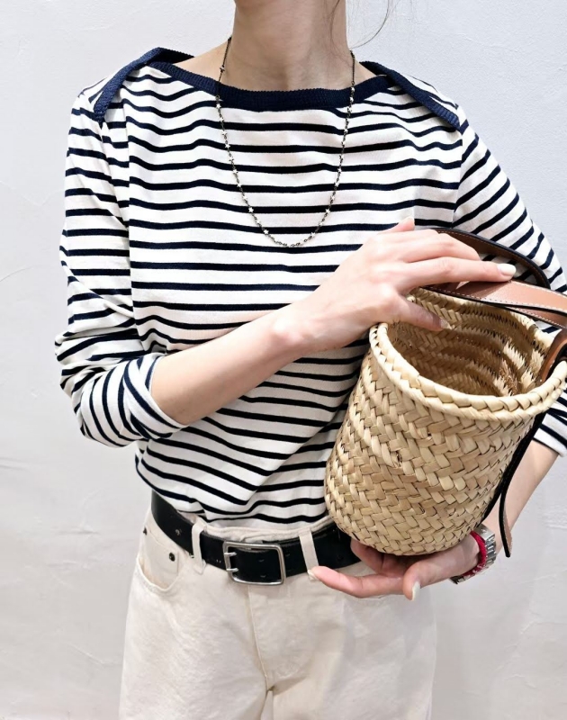 韓 領配色條文上衣 2色