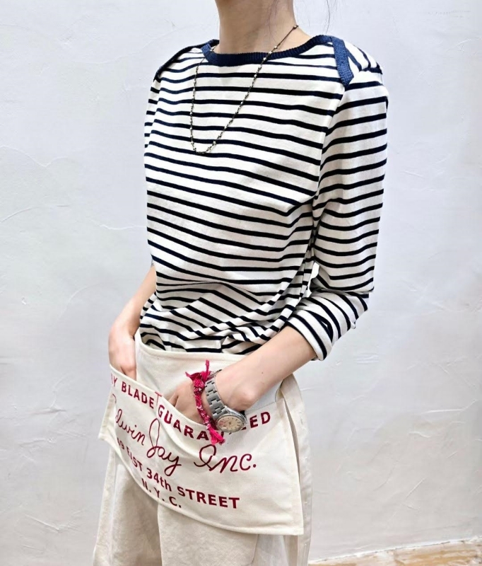 韓 領配色條文上衣 2色