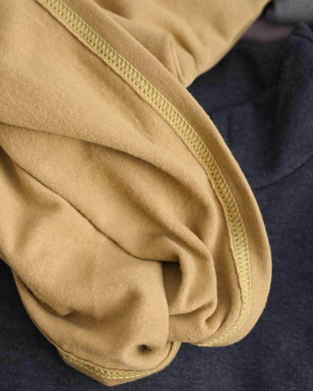 韓 小高領磨毛上衣 16色 size