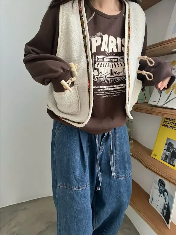 韓 牛角扣小短毛背心