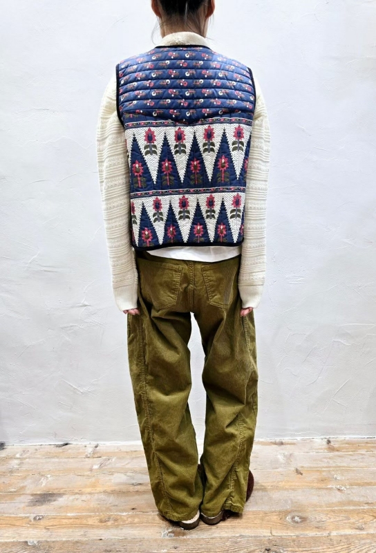 韓 小花毛毛口袋背心 2色