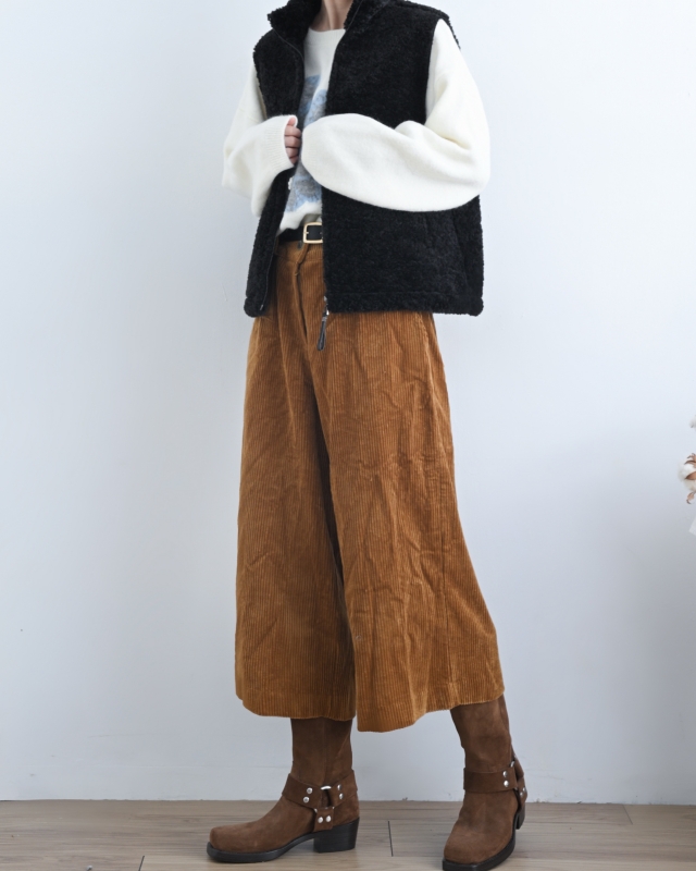 韓 小立領短毛背心 2色 size