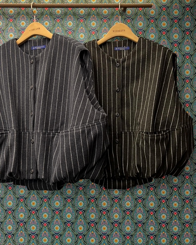 韓 直條文背心 2色 size