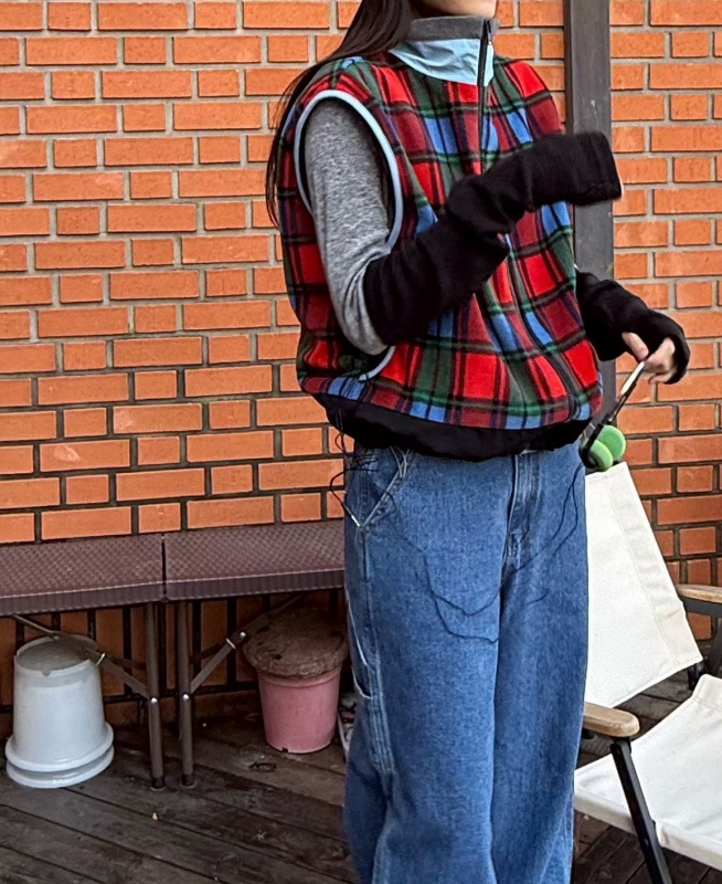 韓 格文小立領背心