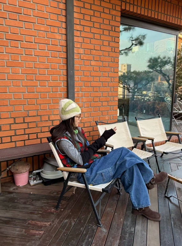 韓 格文小立領背心