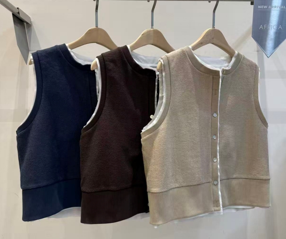 韓 假兩件式不收邊背心 3色 size