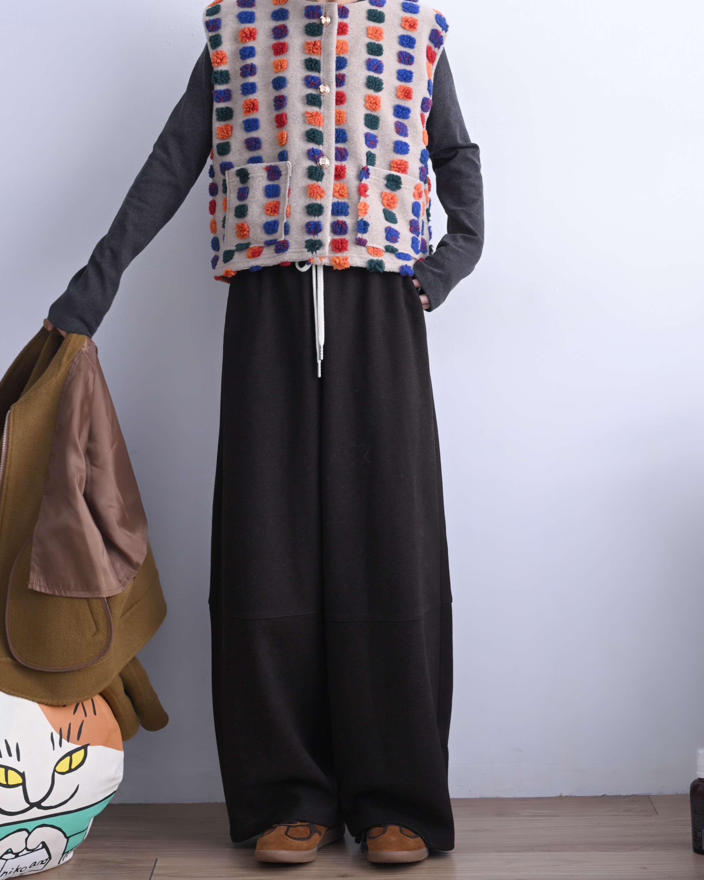 韓 繽紛毛點背心